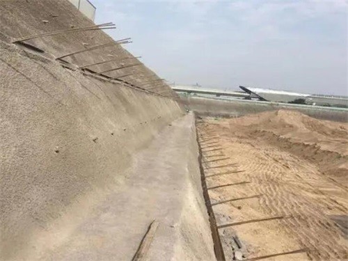 青河河道边坡加固